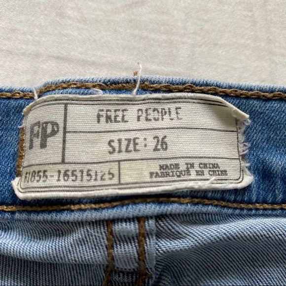 FREE PEOPLE High Rise Button Fly Ripped Jeans - Picture 5 of 6